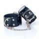 ШКІРЯНІ НАРУЧНИКИ Fetish Boss Series Handcuffs with studs 4 cm