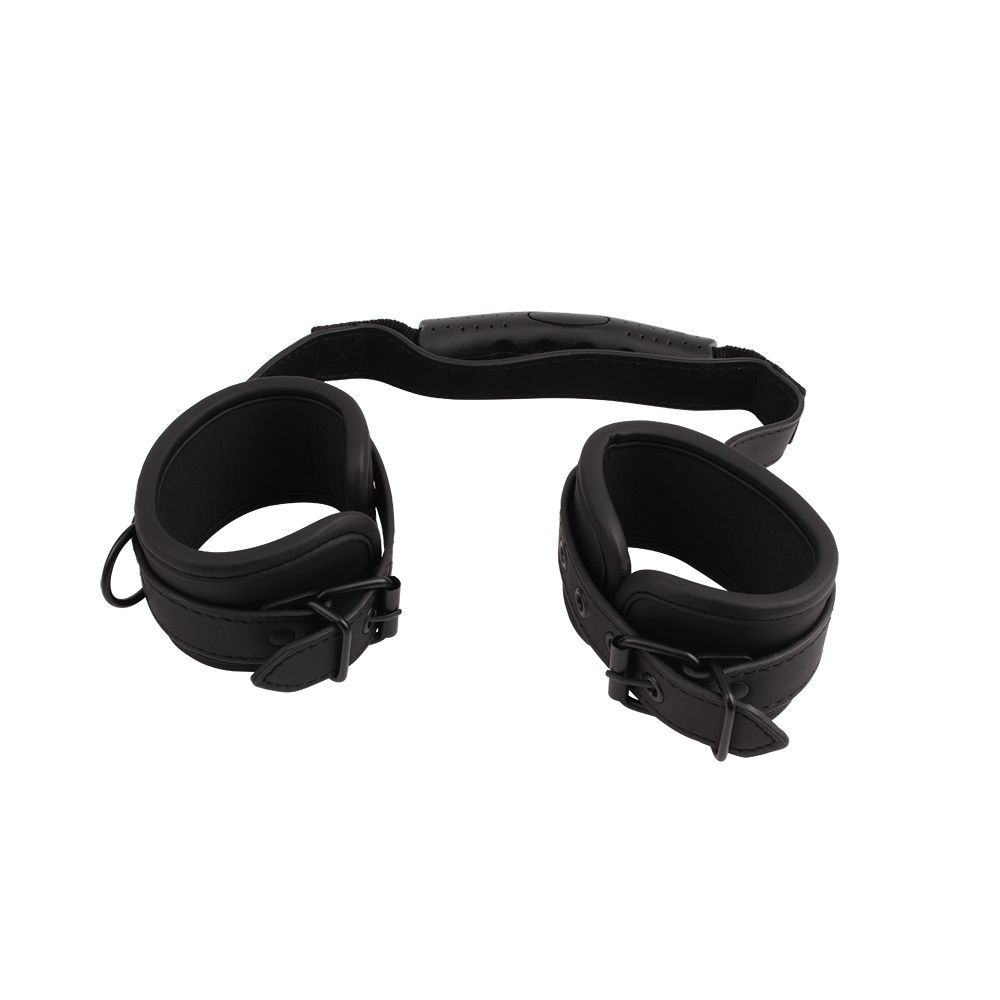 Фиксаторы&nbsp;для&nbsp;рук&nbsp;Chisa Behave!&nbsp;Ignite&nbsp;Your&nbsp;Fantasy&nbsp;Cuffs&nbsp;с&nbsp;держателем, черные