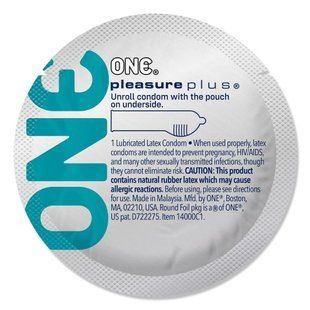 Набор презервативов One Pleasure Plus с воздушной ребристой капсулой (цена за 5 шт.)
