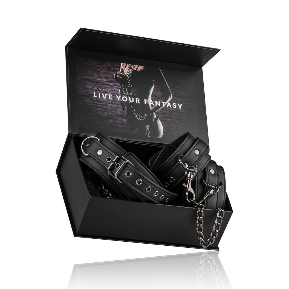 Ошейник с поножами, черный Leather Collar With Anklecuff