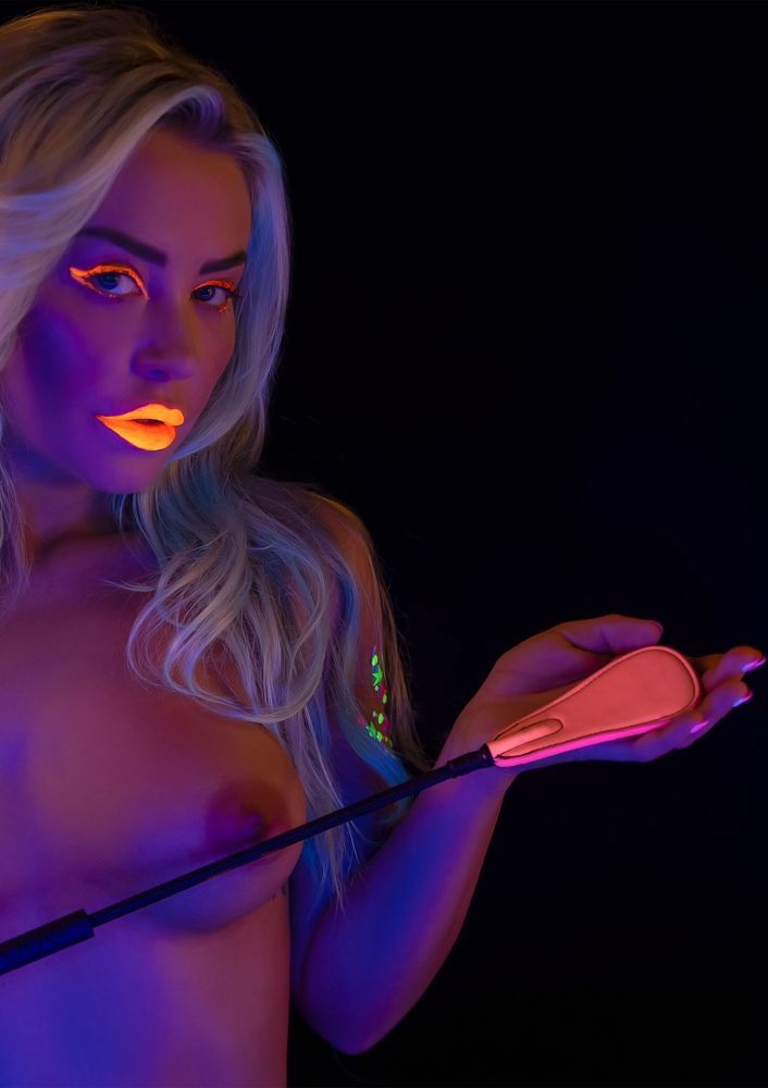 Стек Taboom Glow In the Dark, светится в темноте, розово-черный, 49 см