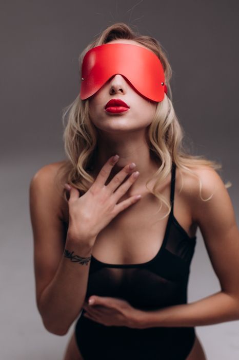 Маска Candy Hero МD1 RED экокожа