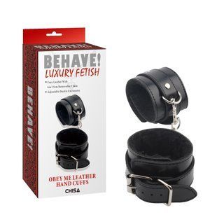 Наручники с мехом Chisa Behave!&nbsp;Luxury&nbsp;Fetish&nbsp;и серебристой фурнитурой