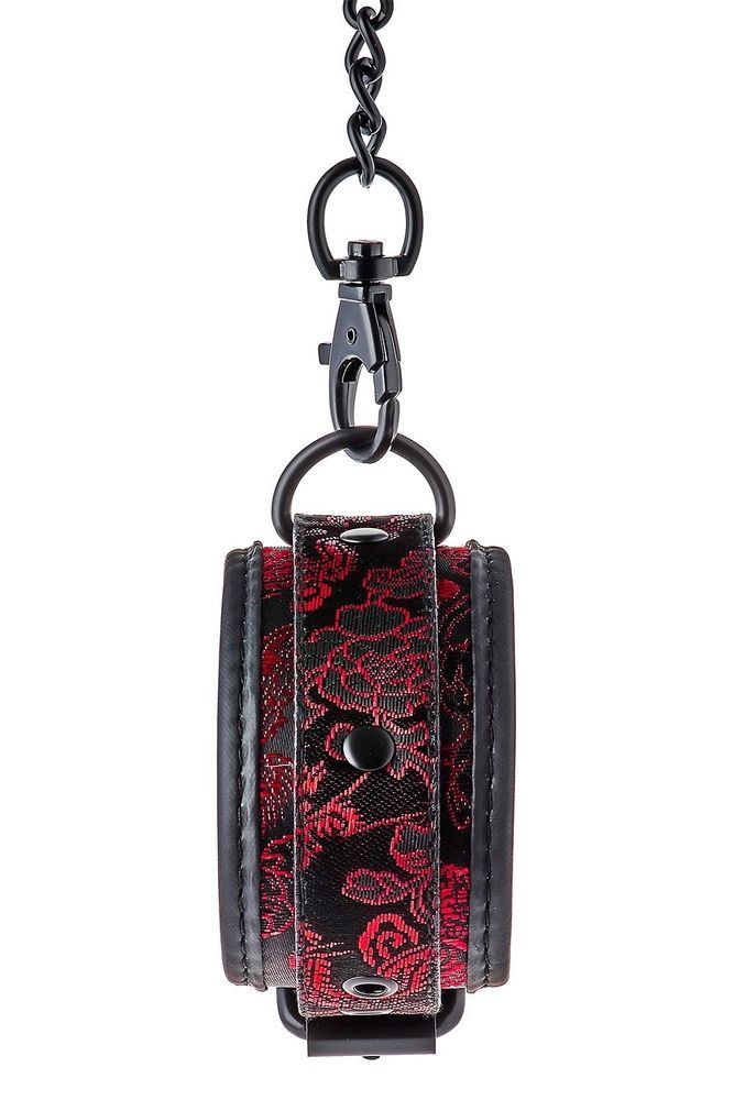 Оковы на ноги Dream Toys Blaze Deluxe черные с красной вышивкой