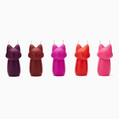 Свічка лисичка низькотемпературна Roomfun Barbie з ароматом ванілі та маракуї, фіолетово-малинова