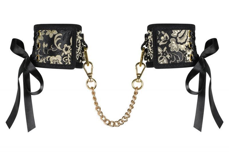 Кружевные наручники с цепочкой Obsessive&nbsp;Shelle&nbsp;cuffs