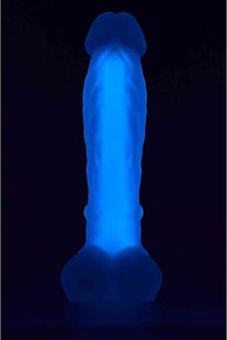 Светящийся фаллоимитатор Dream Toys RADIANT SOFT SILICONE GLOW IN THE DARK DILDO MEDIUM PURPLE