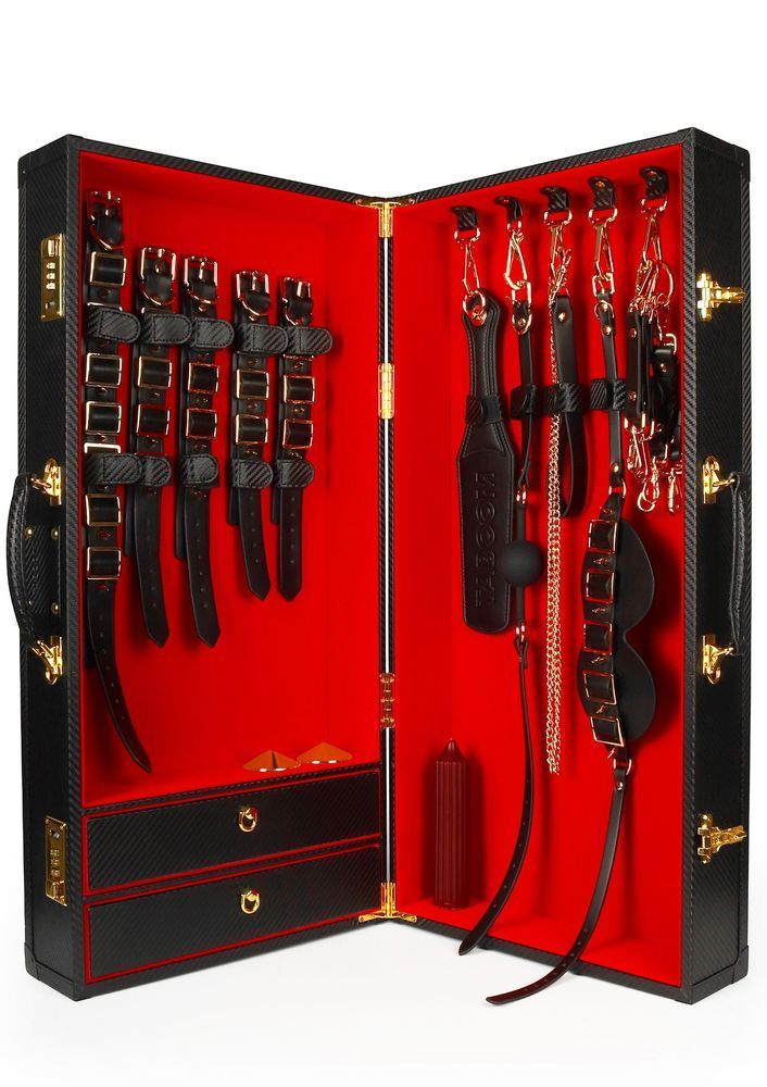 Шкаф-чемодан для БДСМ-аксессуаров TABOOM Desires Masterpiece Case, 11 предметов