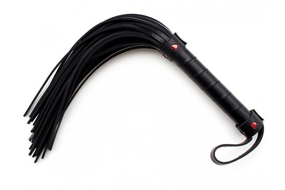 Флогер з червоним серцем DS Fetish Flogger black with red heart
